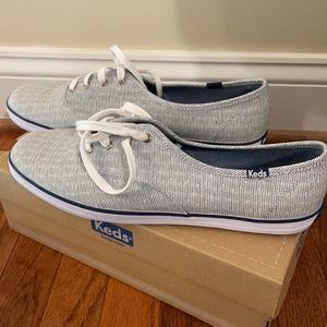 NWOT Keds Railroad Women Blue and White striped Sneakers Size 11